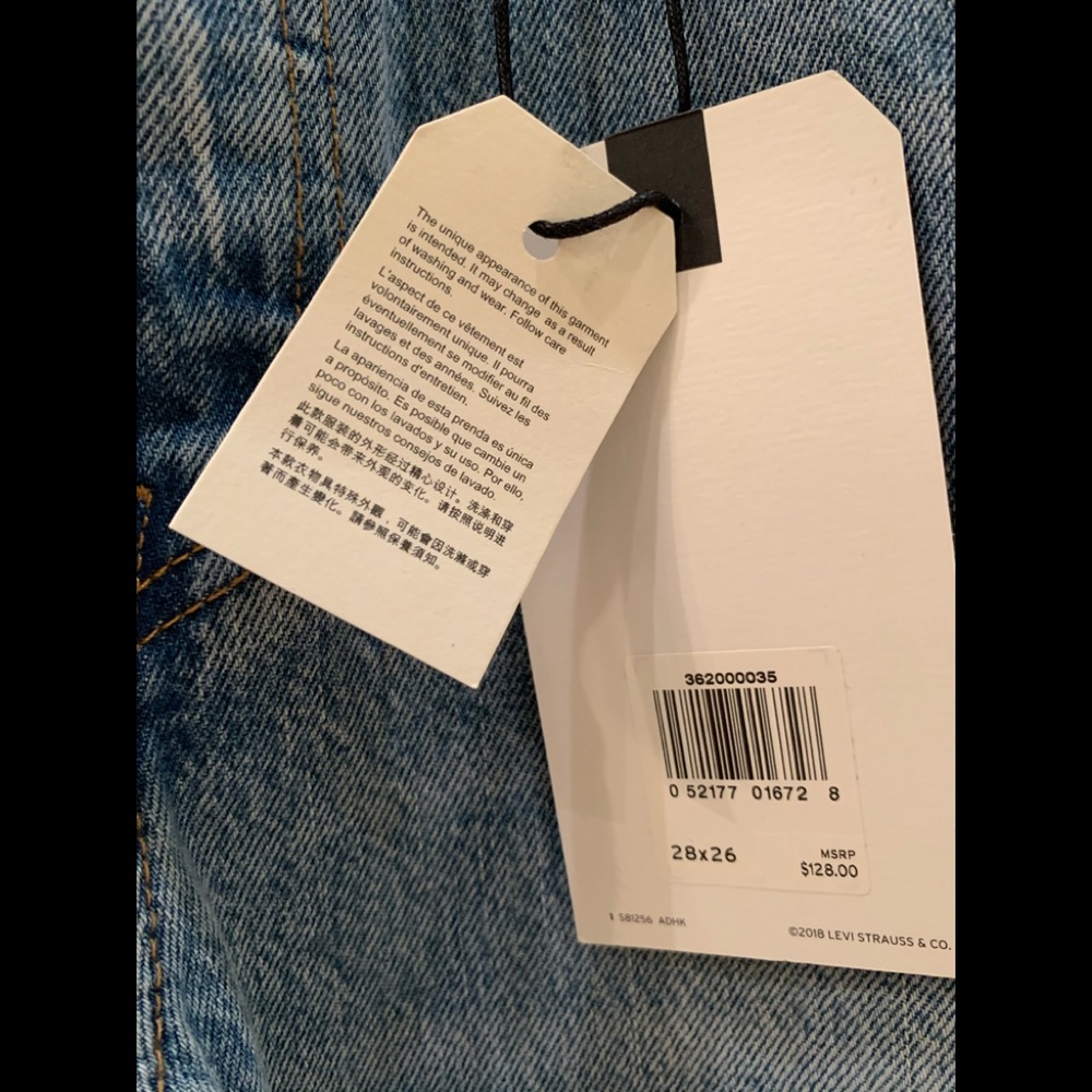 Levi’s Premium Original Cropped 501 NWT $128 - Picture 6 of 8